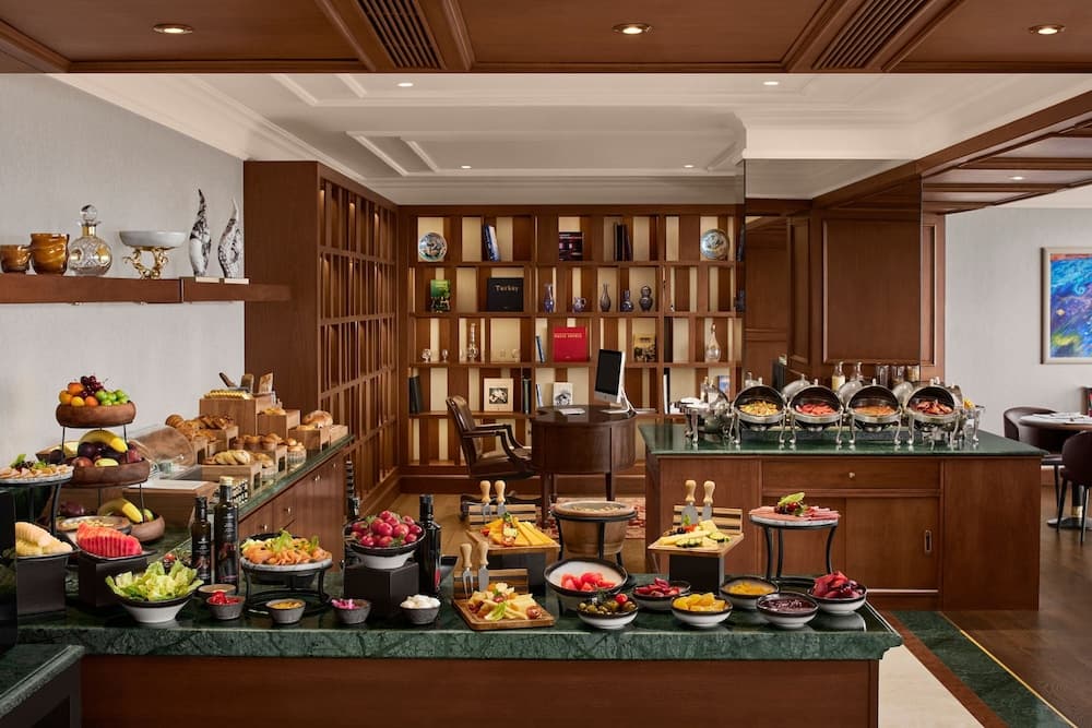 The Ritz-Carlton, Istanbul — 15