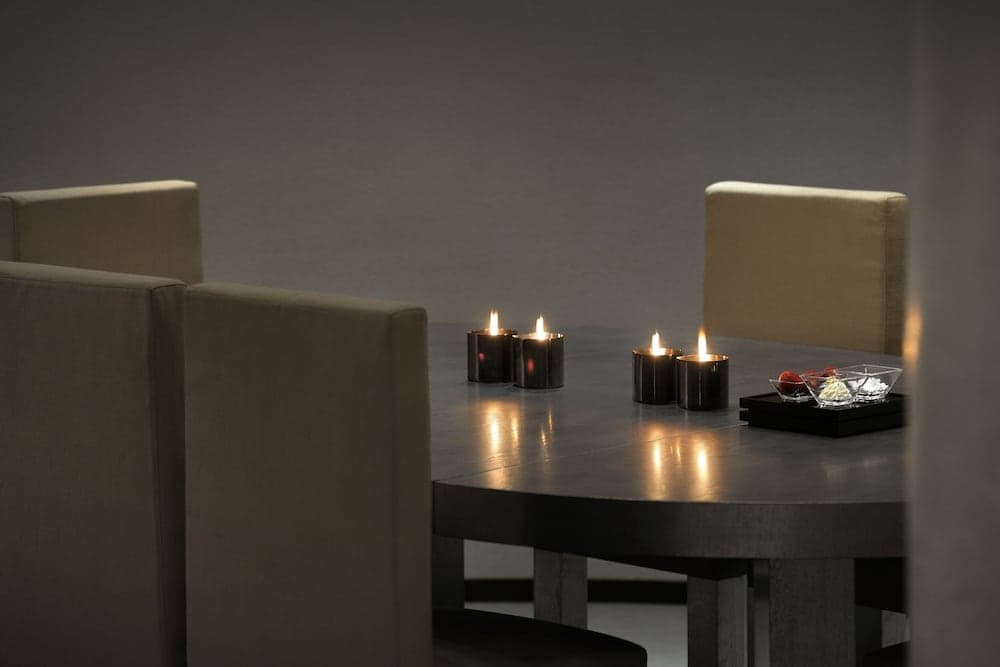 Armani Hotel Dubai, Burj Khalifa — 14