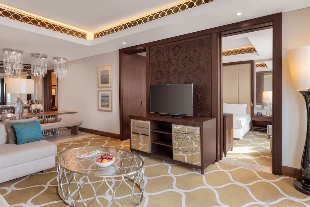Hilton Dubai Al Habtoor City — 18
