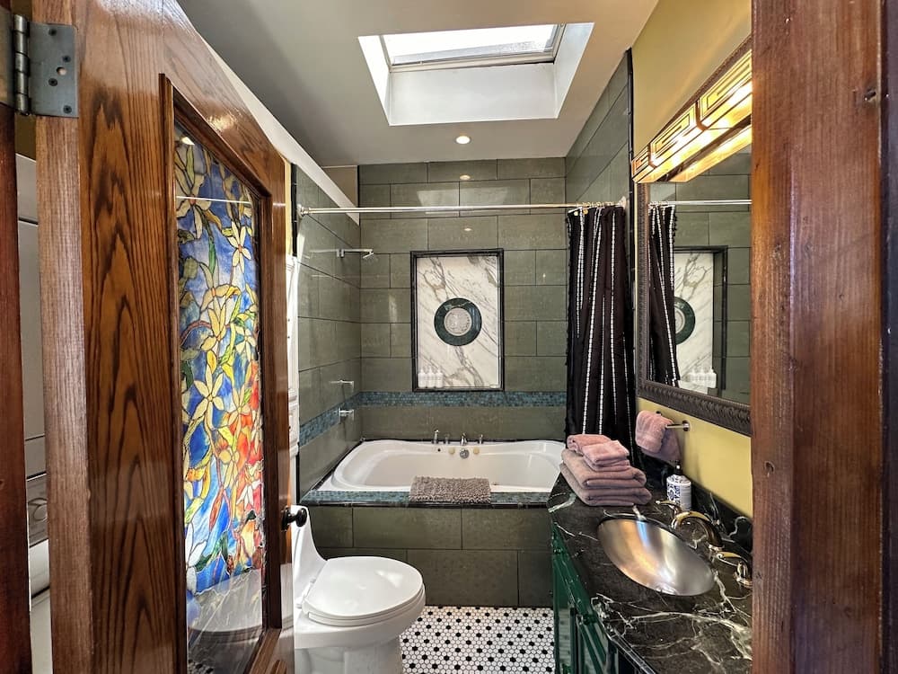 The Rosemary Silverlake — 8