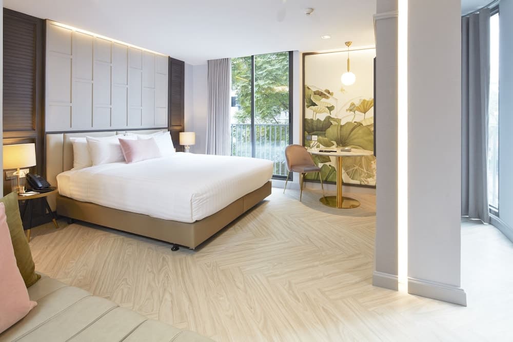 The Quarter Ploenchit by UHG — 13