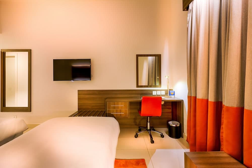 Citymax Hotel Al Barsha at the Mall — 6