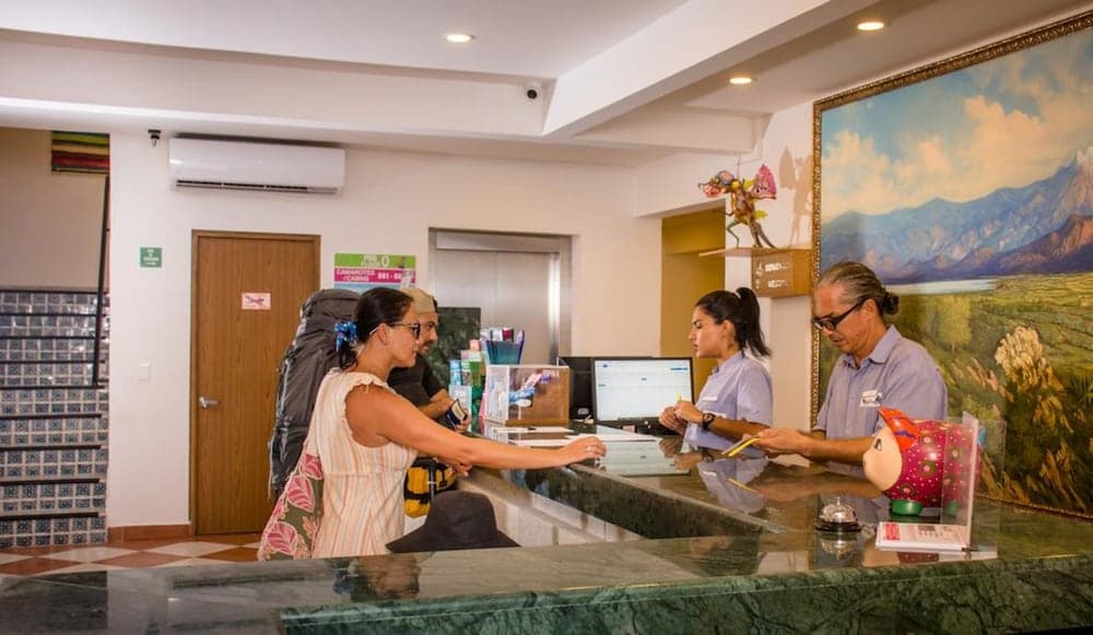 Nomads Party Hotel & Hostal — 7