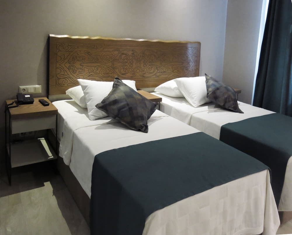 Hotel Galatahan — 20