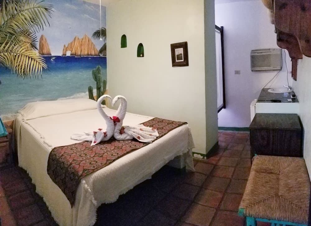 Cabo Inn Hotel — 11