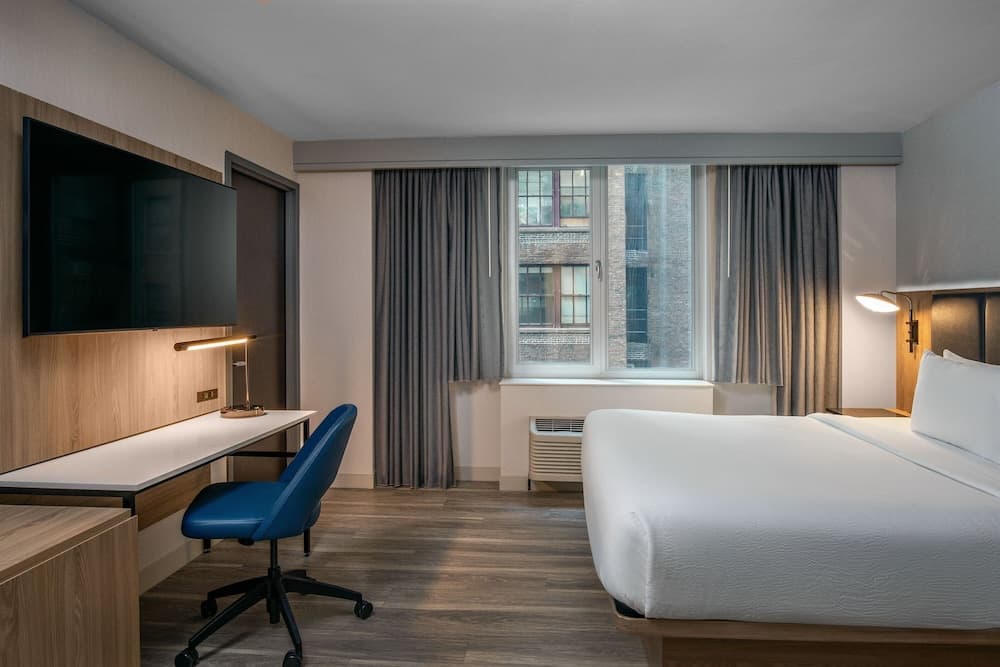 Courtyard New York Manhattan/Times Square West — 10