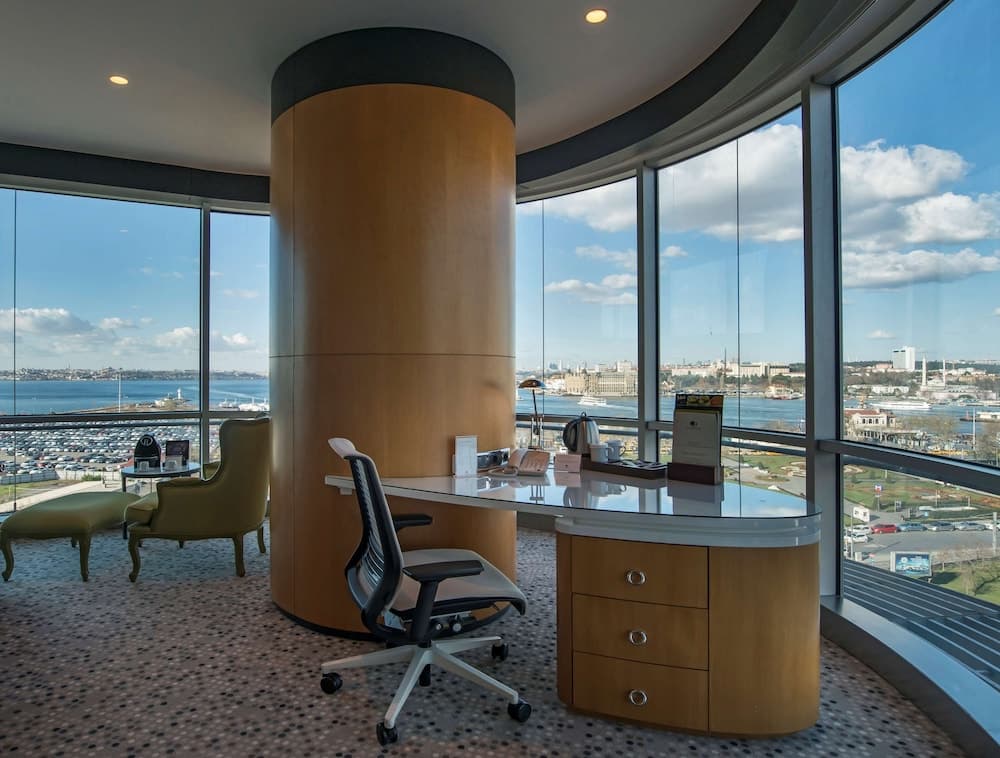 Doubletree by Hilton Istanbul Moda — 29
