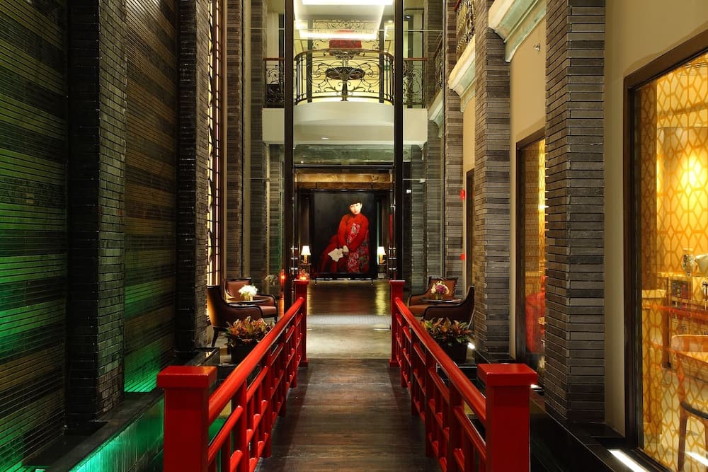 Shanghai Mansion Bangkok — 1
