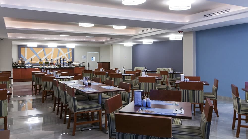 Holiday Inn Express Cabo San Lucas by IHG — 24