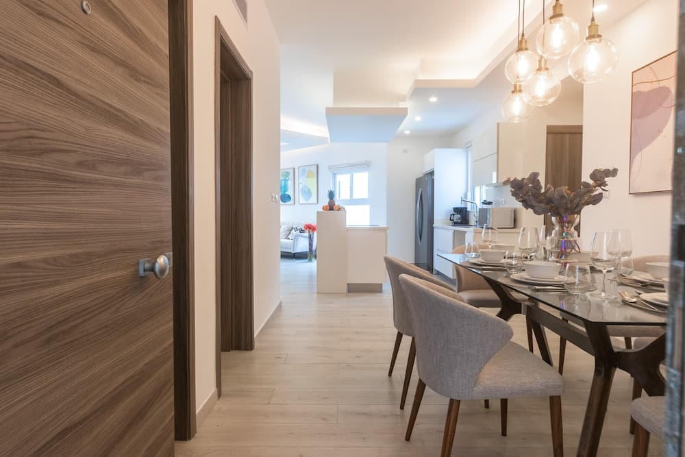 Family Getaway Apartment - On The Beach — 19