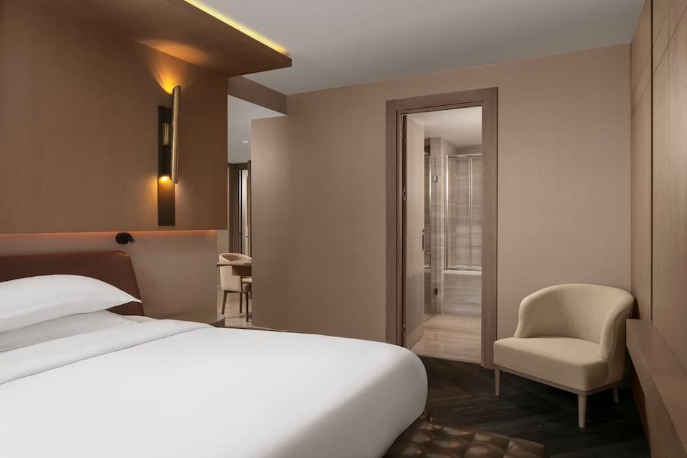 Sheraton Istanbul City Center — 11