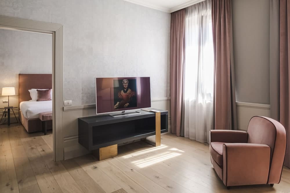 Palazzo Cornalia — 8