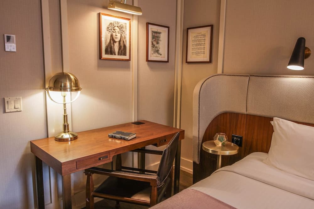 The Evelyn Hotel — 14