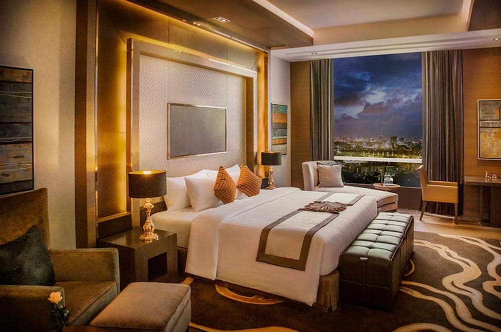 The Grand Fourwings Convention Hotel — 18