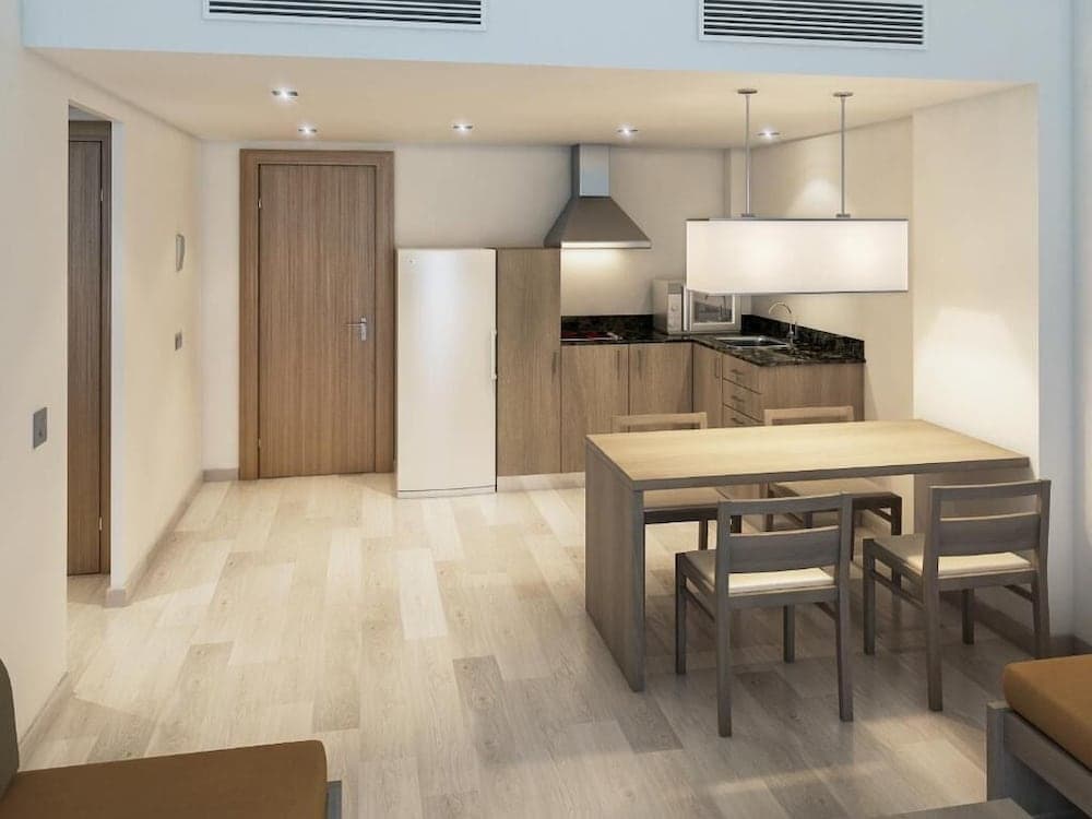 Cabot Tres Torres Apartments — 15