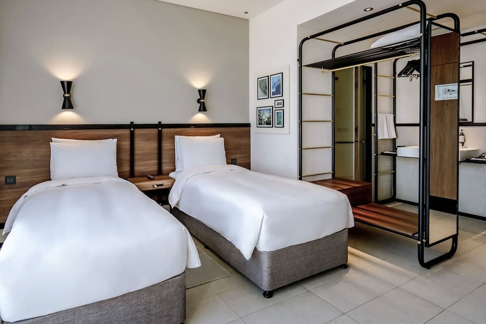 FORM Hotel Al Jadaf, Dubai, a Member of Design Hotels — 12