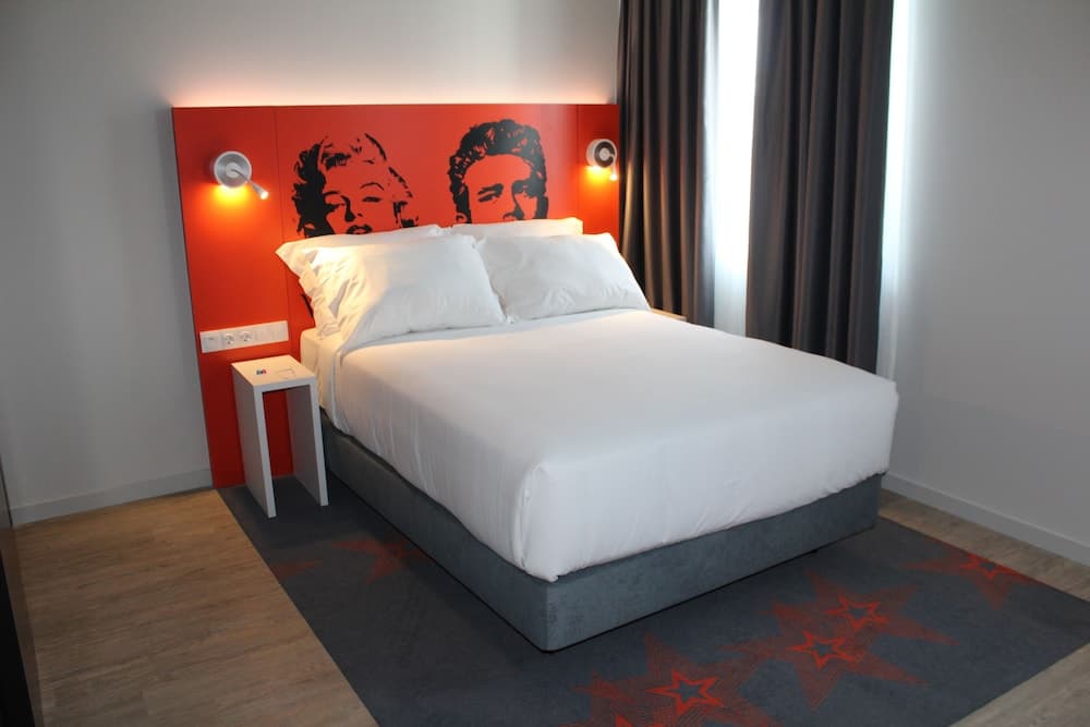 Hotel Star Inn Lisbon Aeroporto — 8