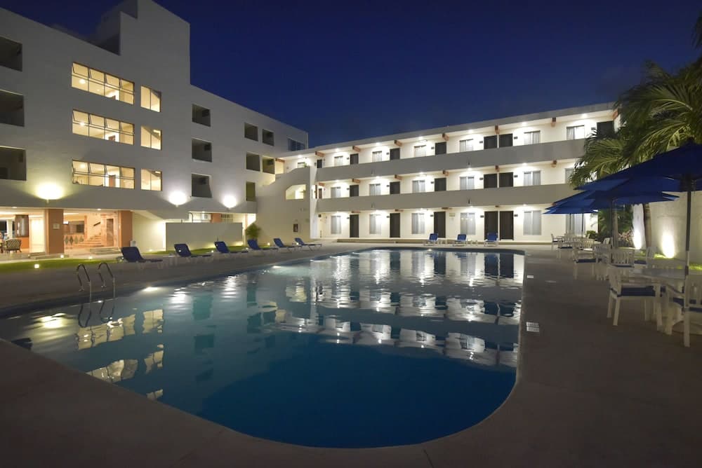 Hotel Bonampak — 13