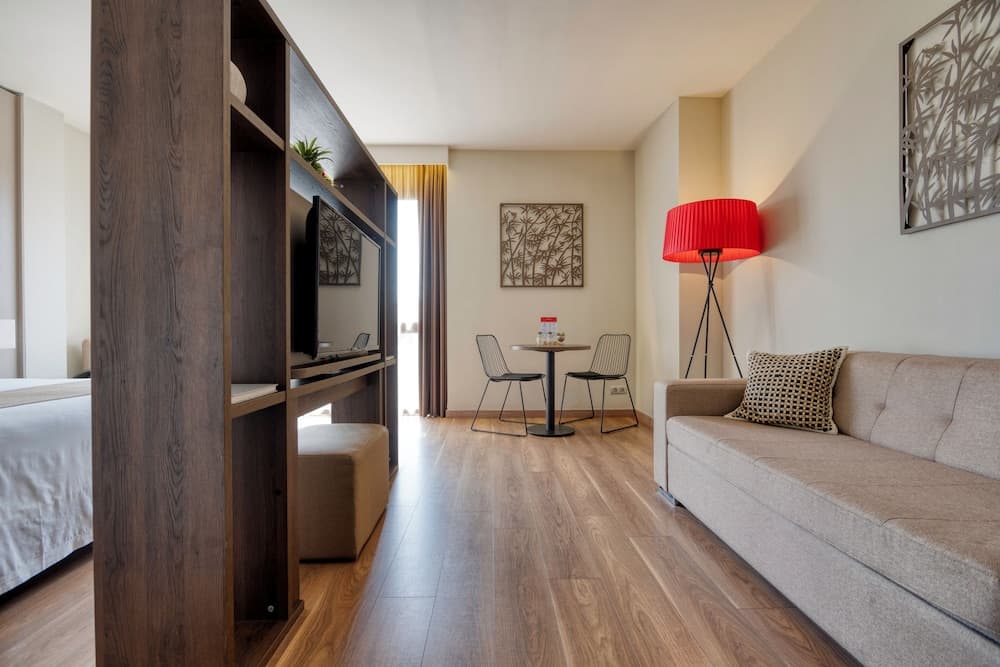 Hotel América Barcelona — 9