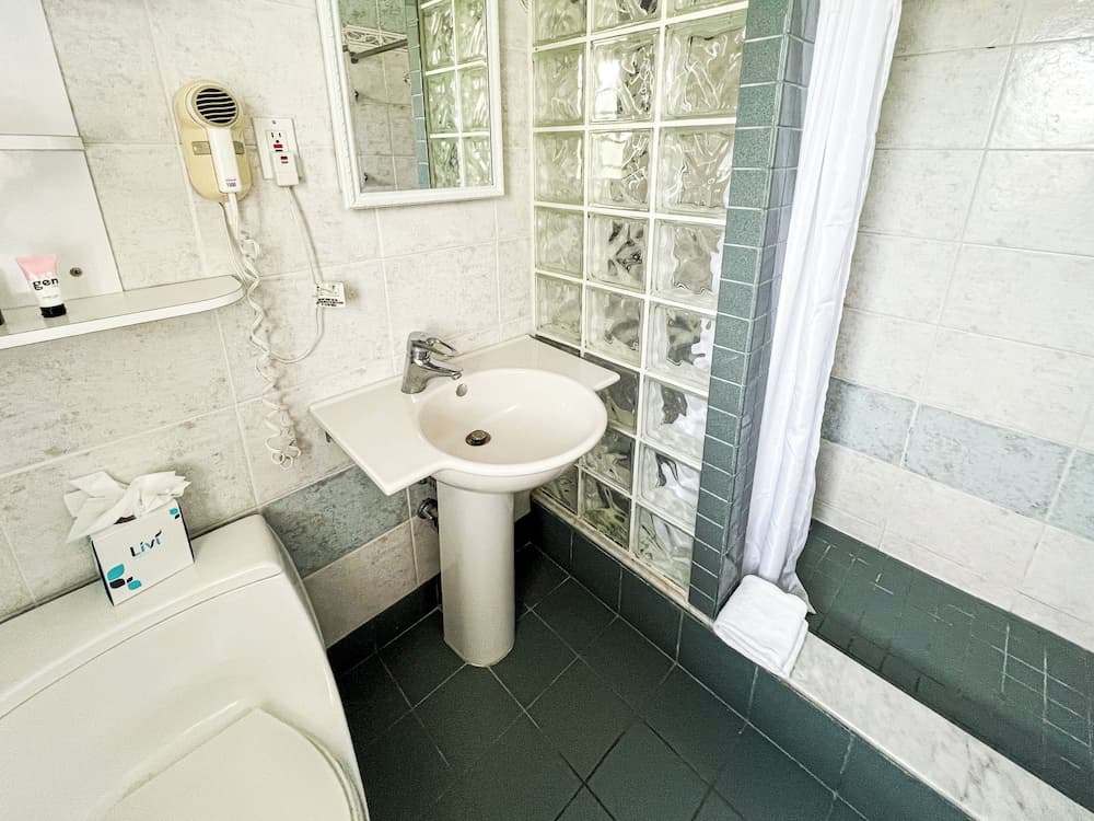 Winterset A North Beach Village Resort Hotel — 12