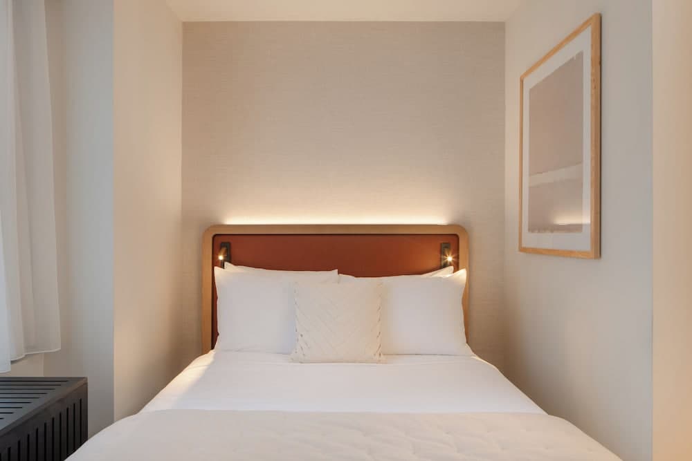 Aura Hotel Piazza Times Square — 11