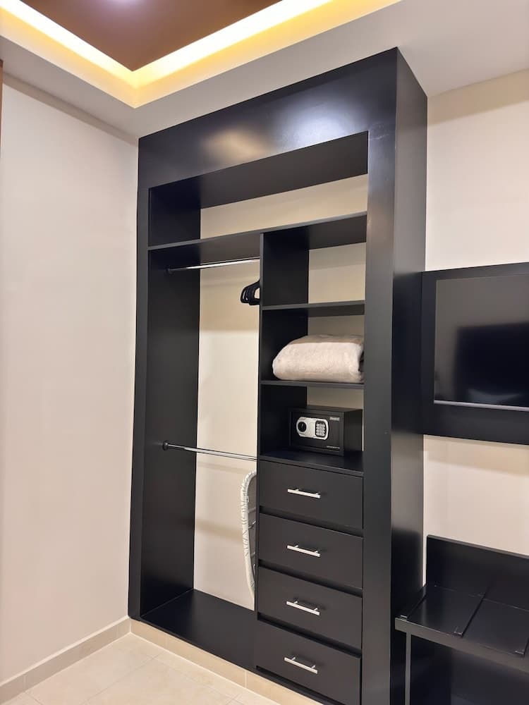 HOTEL SOCRAM GH — 23