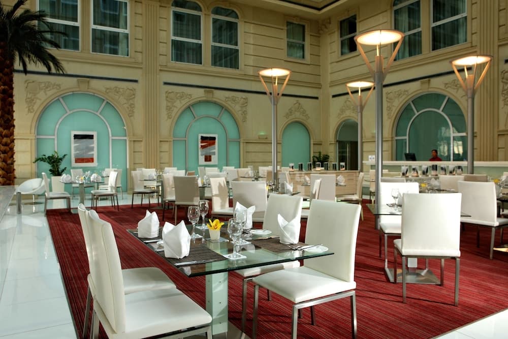 Villa Rotana — 15