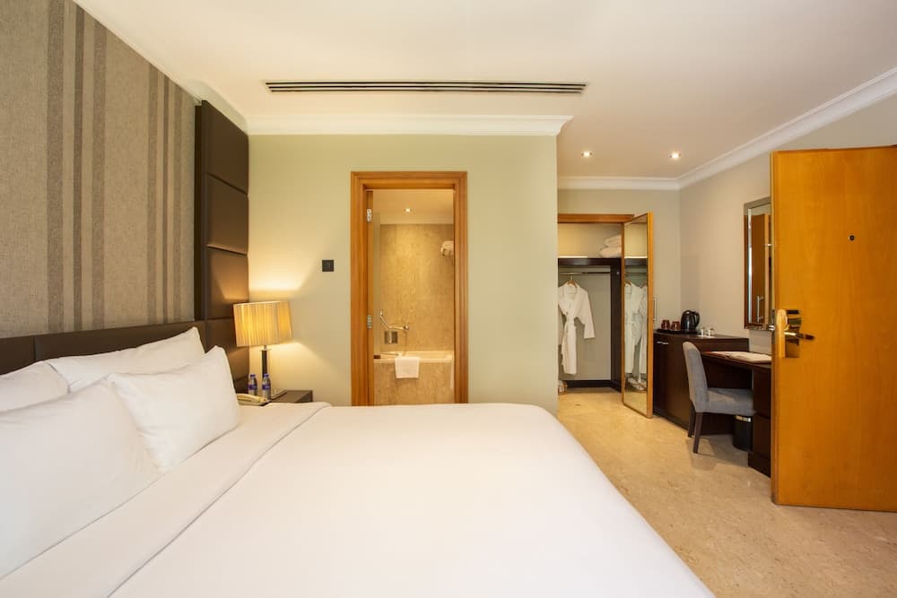 Dubai Marine Beach Resort & Spa — 18