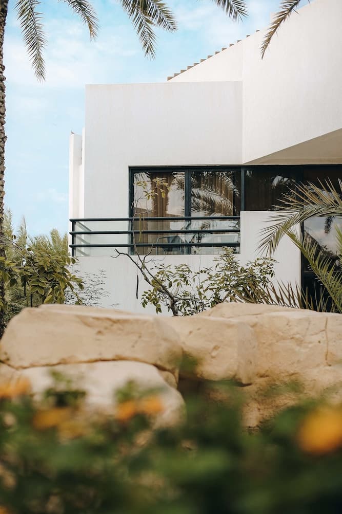 Dubai Marine Beach Resort & Spa — 15