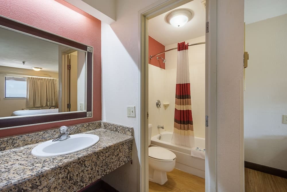 Rodeway Inn Tampa vicino a Busch Gardens - USF — 20