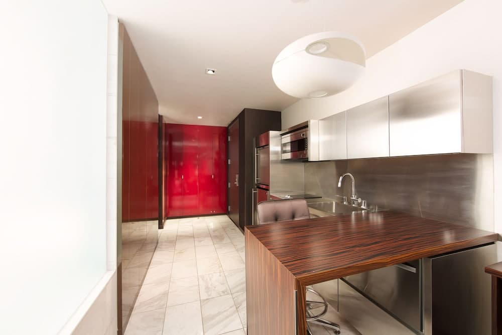 Palms Place — 10