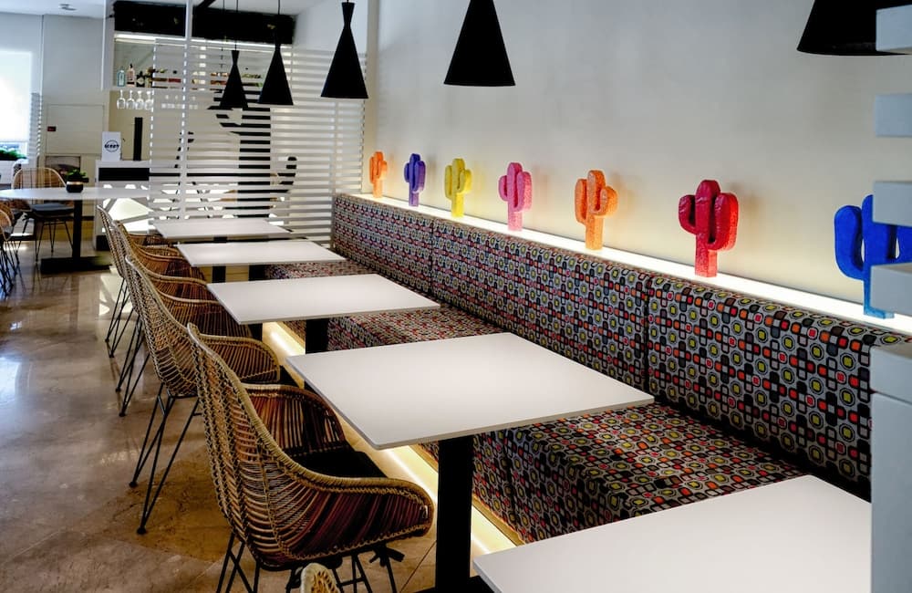 Hotel Vértice Sevilla — 8