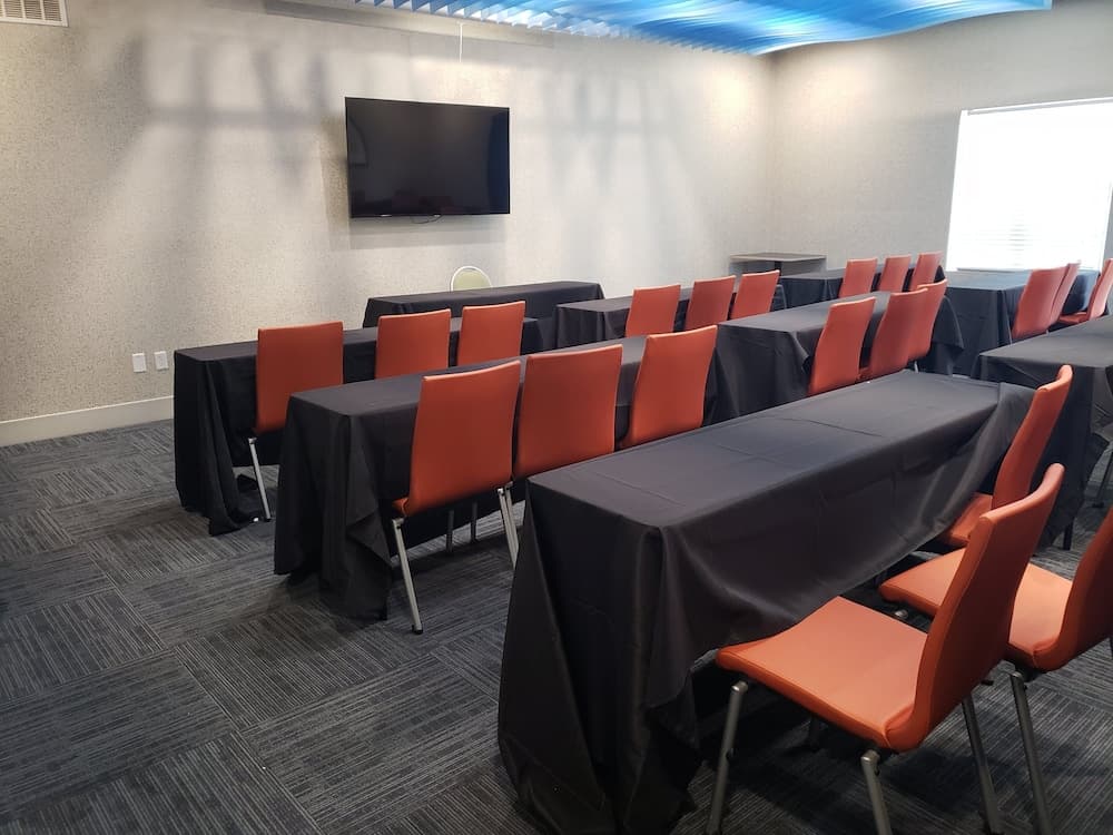 Holiday Inn Express Tampa N I-75 - University Area by IHG — 19