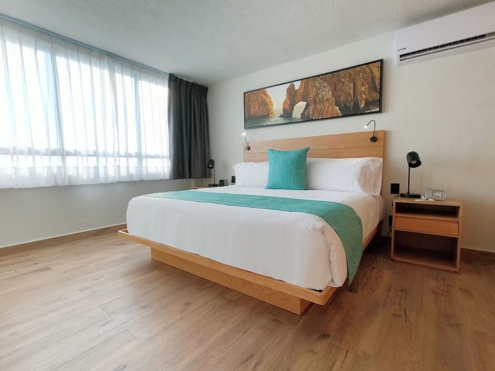 Sunrock Hotel and Suites — 1