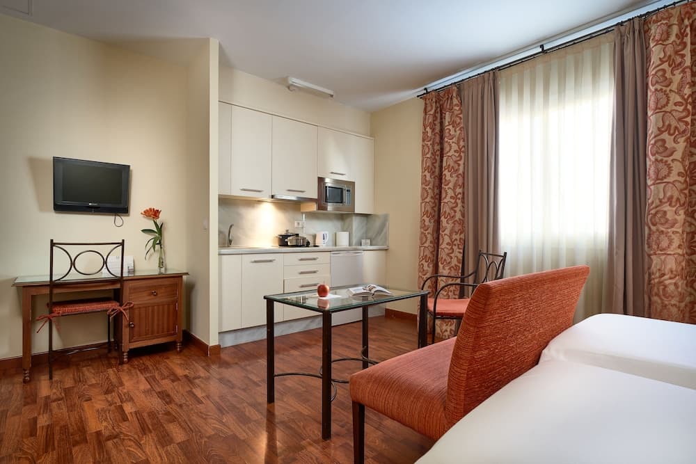 Hotel Murillo Reinoso — 1