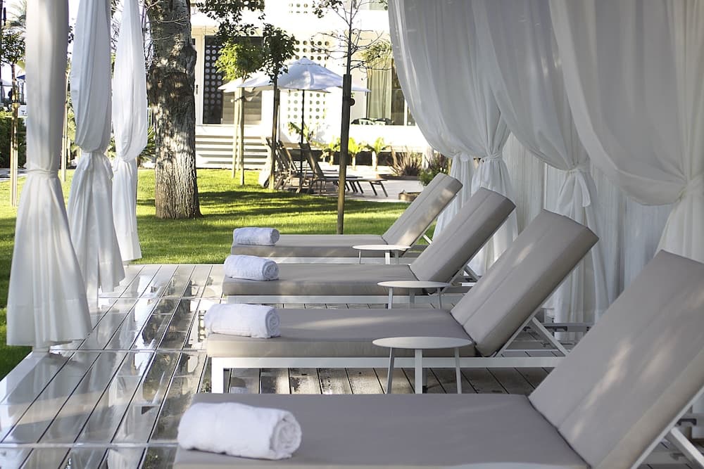 BG Hotel Caballero — 15