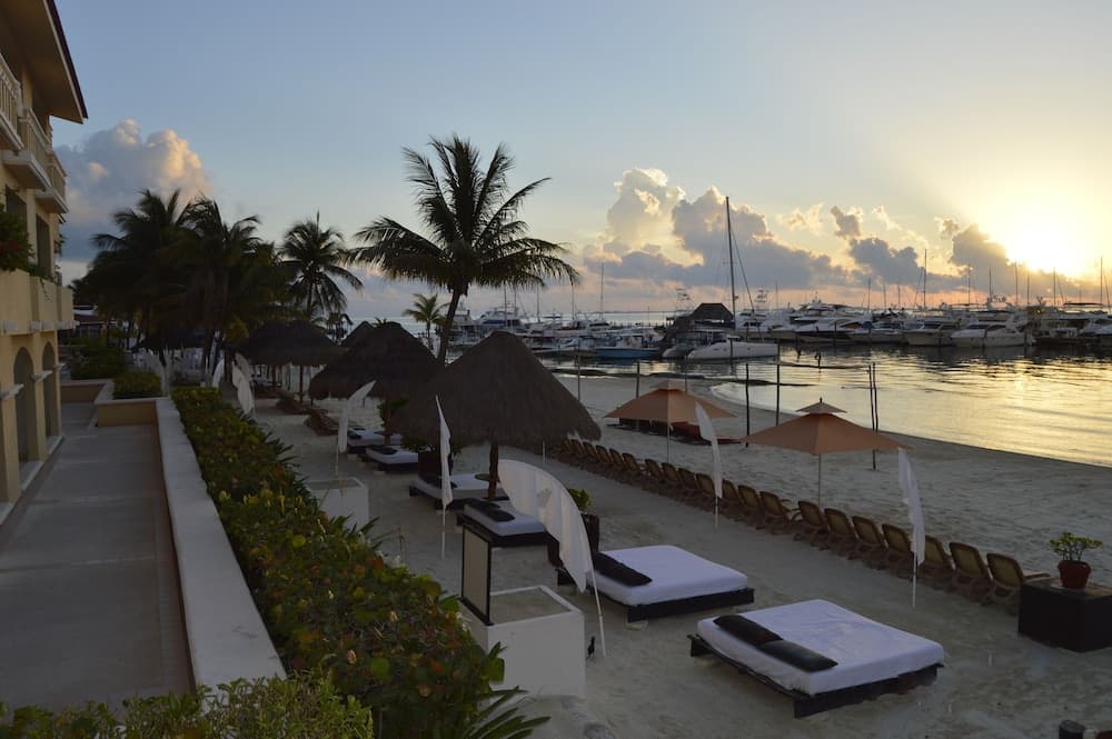 All Ritmo Cancun Resort & Water Park - All Inclusive — 24