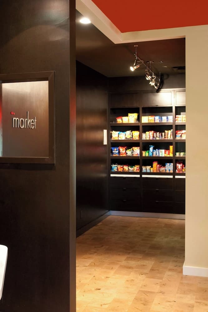 Courtyard by Marriott Orlando International Dr / Conv Cntr — 17