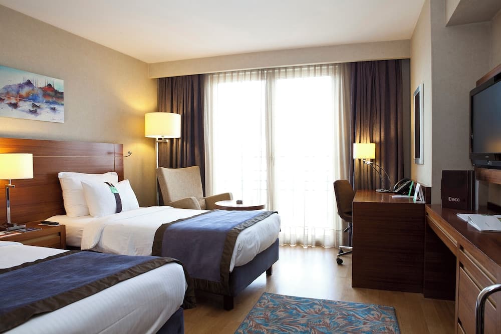 Holiday Inn Estambul Sisli by IHG — 17