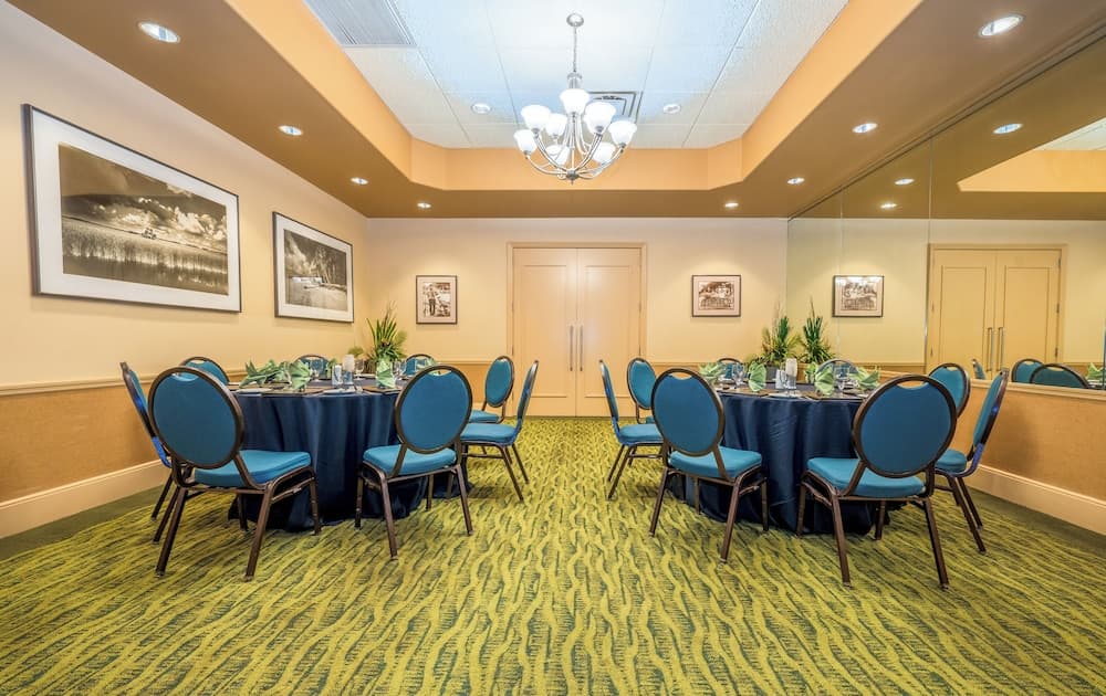 Rosen Centre Hotel — 25