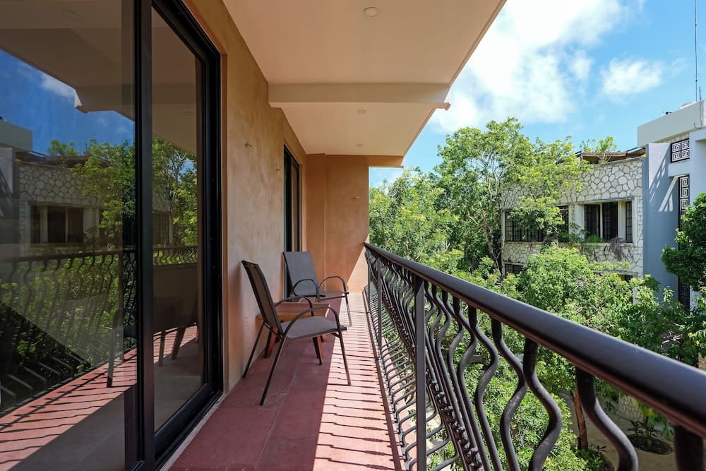 Calea Tulum — 15