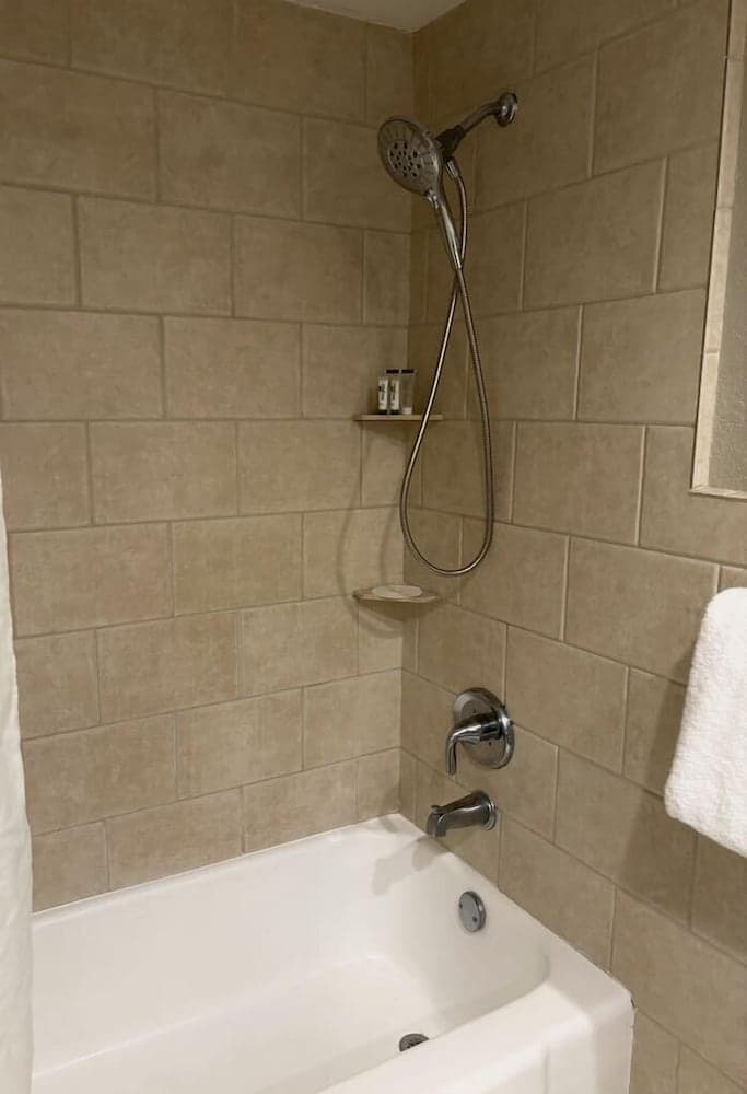The Sea Lord Hotel & Suites (Adults Only) — 2