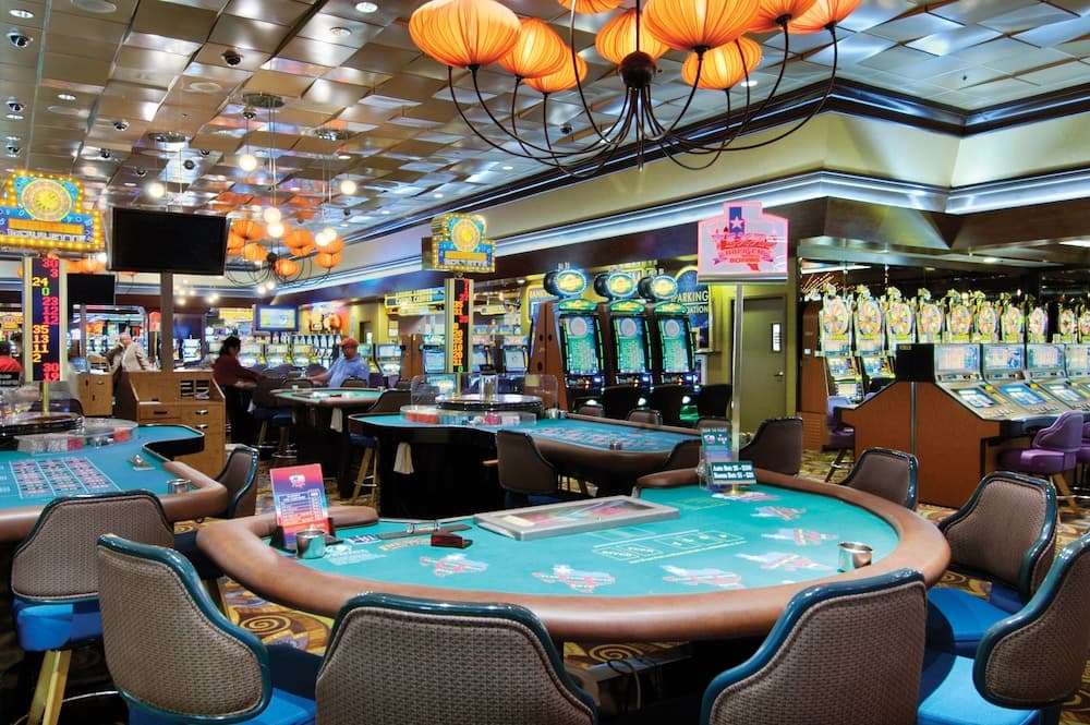 Fremont Hotel & Casinò — 21