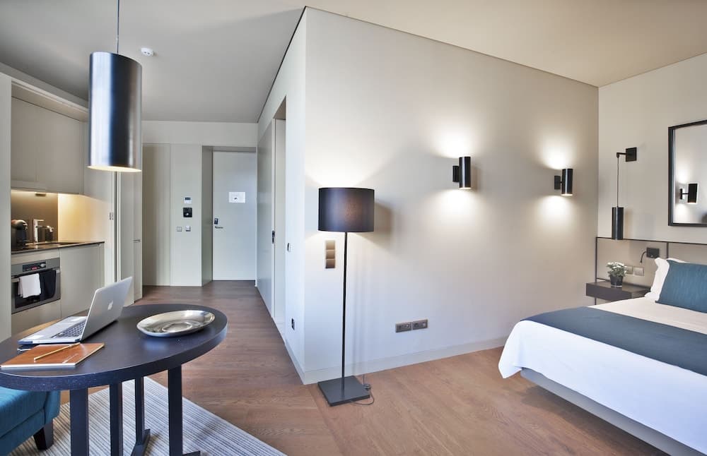 Lisbon Five Stars Apartments 8 Building — 10