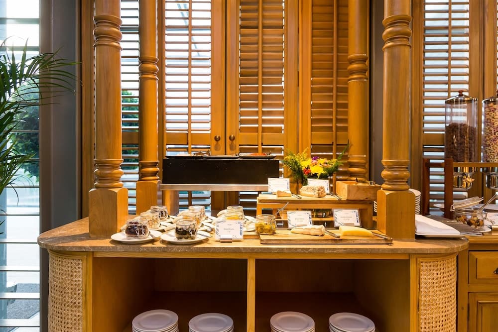 Akara Hotel Bangkok — 17