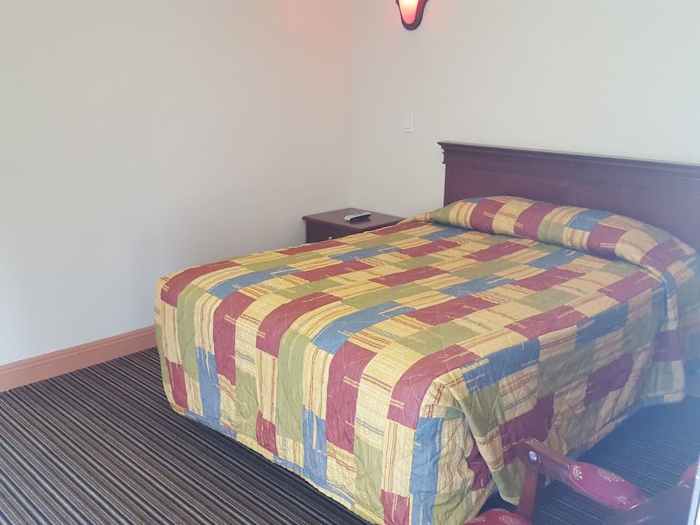 Travel Inn Motel — 3