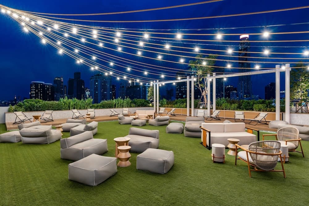 Moxy Bangkok Ratchaprasong — 5