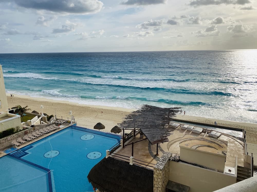 Bsea Cancun Plaza Hotel — 11