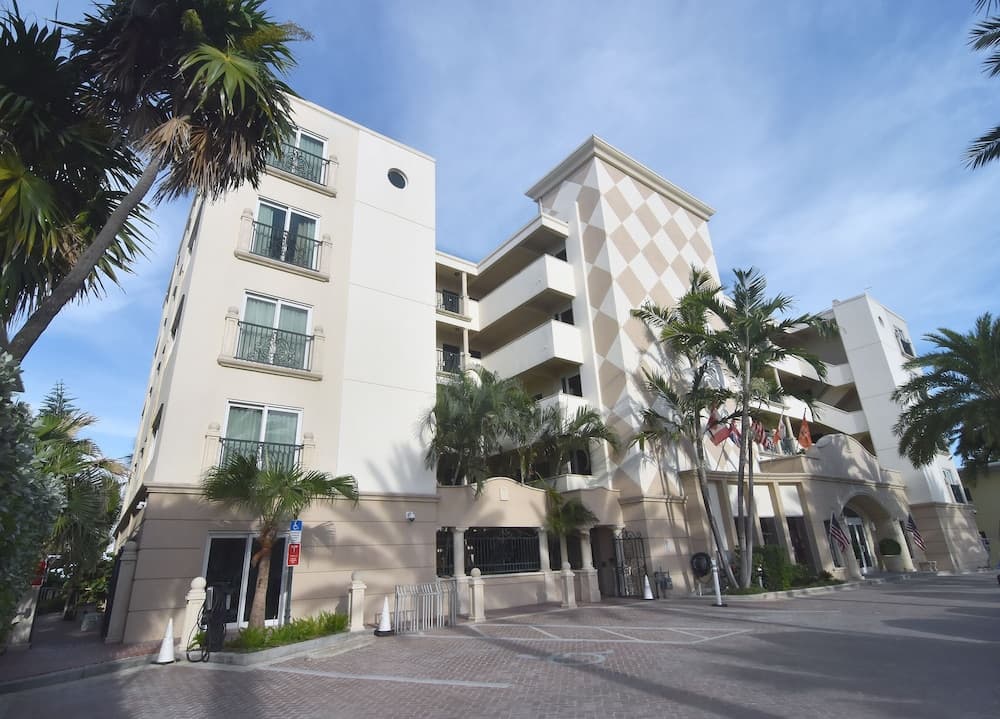 The Sea Lord Hotel & Suites (Adults Only) — 1