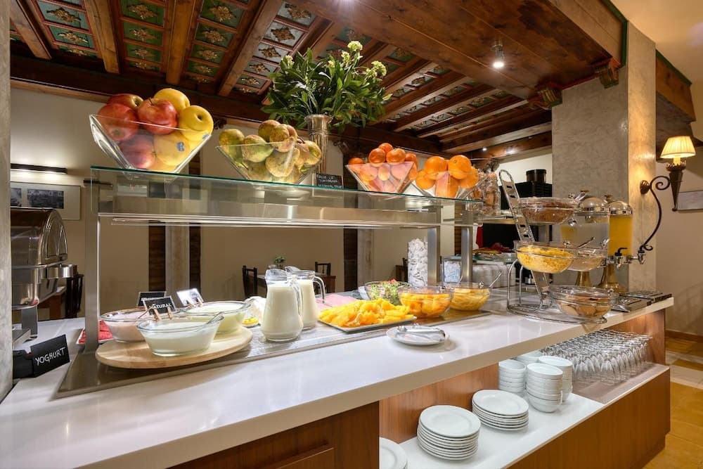Hotel Murillo Reinoso — 14